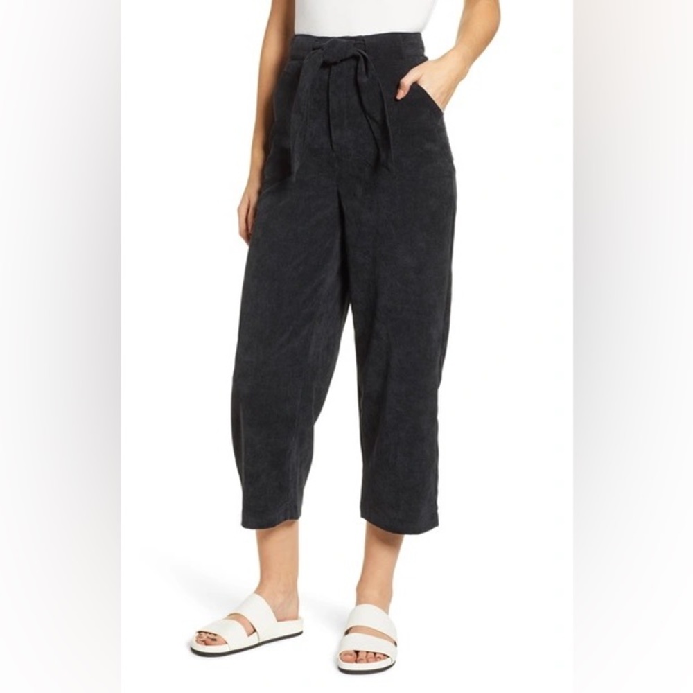 PHILOSOPHY BELTED CORDUROY CROP PANTS IN WASHED BLACK